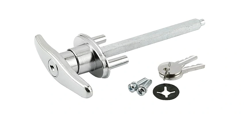 Old Style Garage Door Locks Replacements in Bret Harte, California
