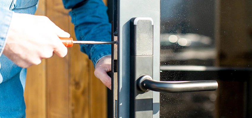 Aluminium Door Lock Replacement in Bret Harte, California